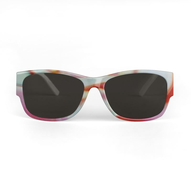 mirrored sunglasses